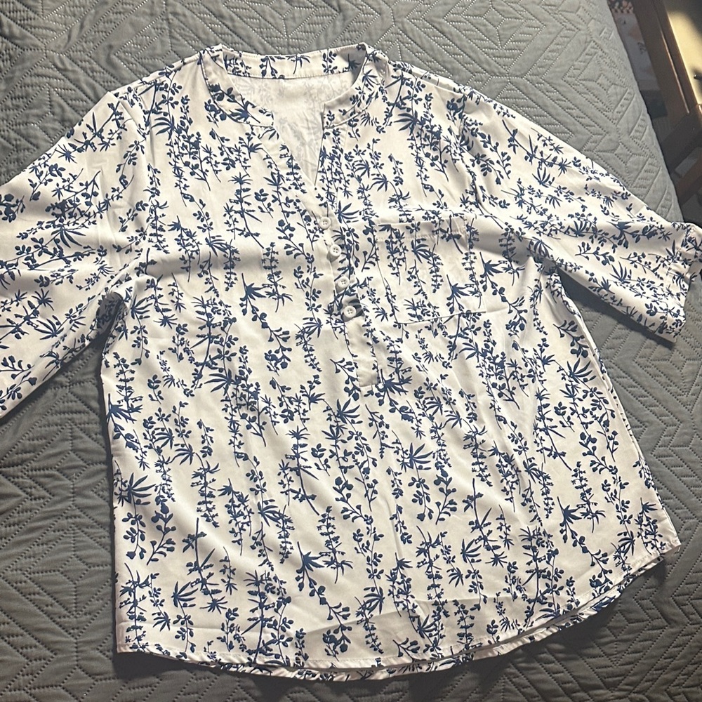 Floral Blue and White Women's Top